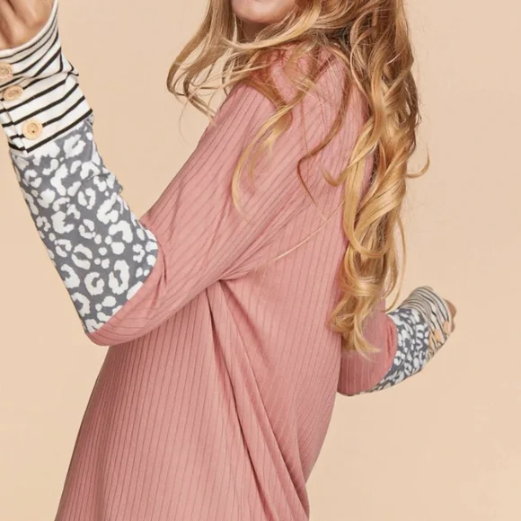 💜 New Print Sleeve Top - Picture 4 of 4